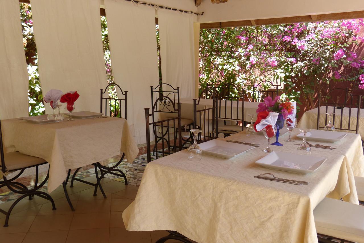 Hotel Grazia Maria M'Bour Exterior foto